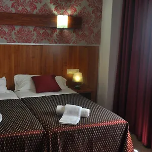 - El Amigo Guest house
